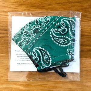NEW Tory Burch Green Paisley Face Mask